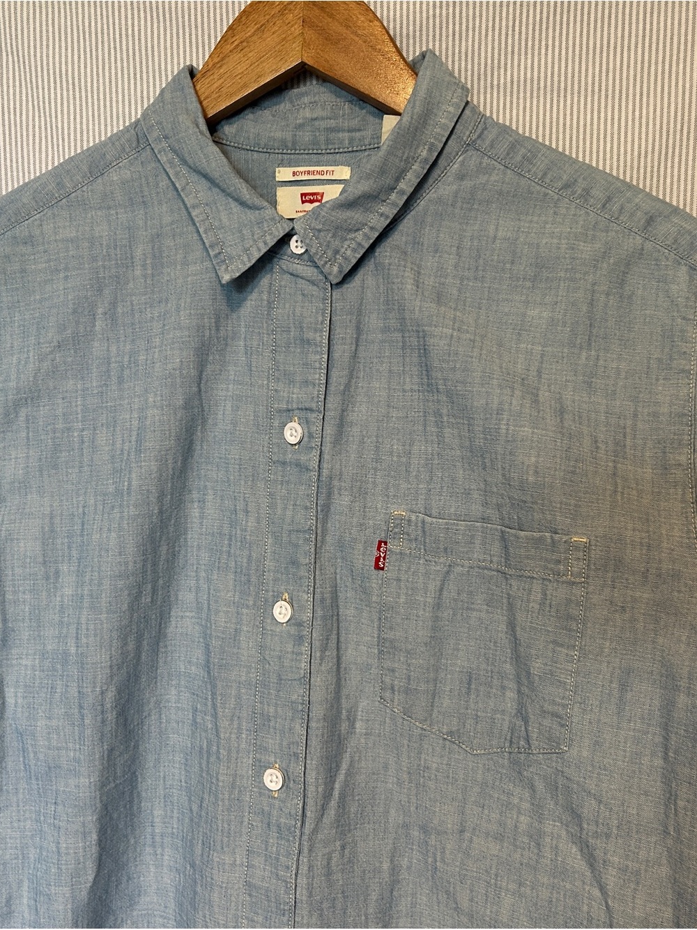 Levi's Light Blue Chambray Women's Button-Down Shirt